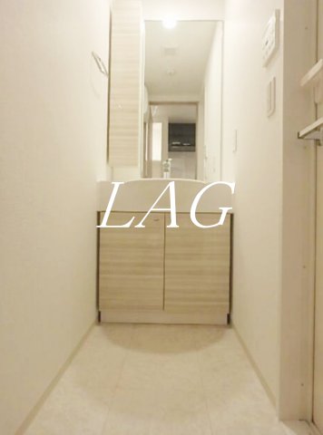 洗面設備　独立洗面台です。