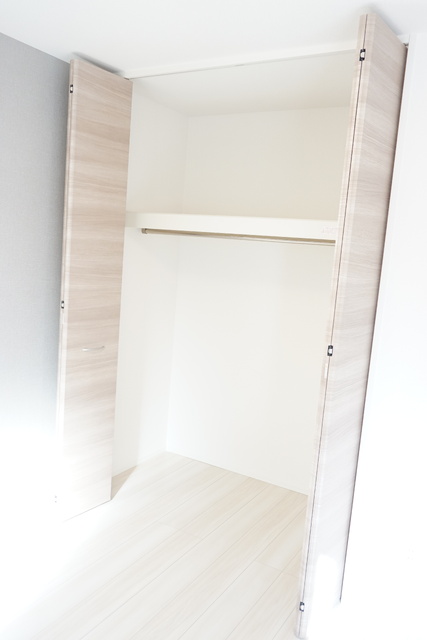 収納　４．６帖洋室にある収納です★