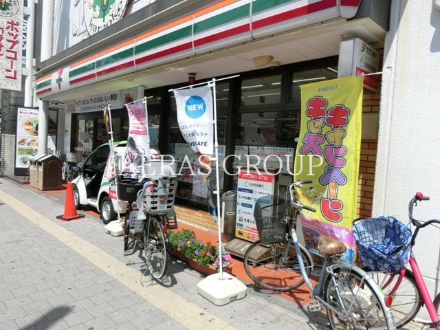 コンビニ　セブンイレブン葛西駅前店（コンビニ）まで142m