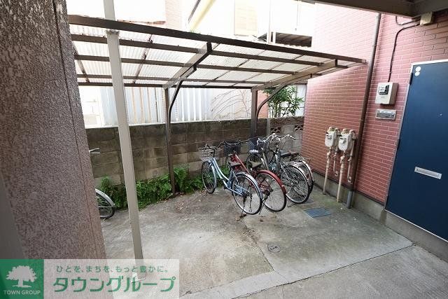 その他共有部分　★ルーフ付きの駐輪場です★