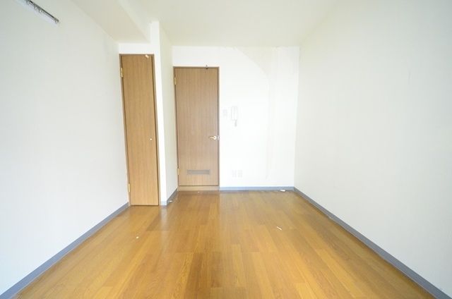 居室・リビング　★６帖の洋室★