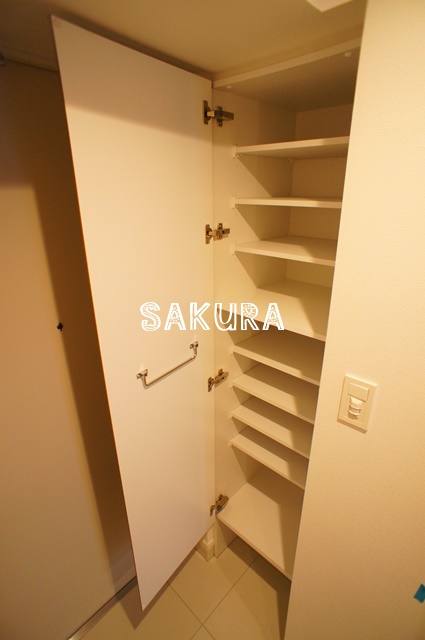 玄関　収納豊富なシューズボックス♪