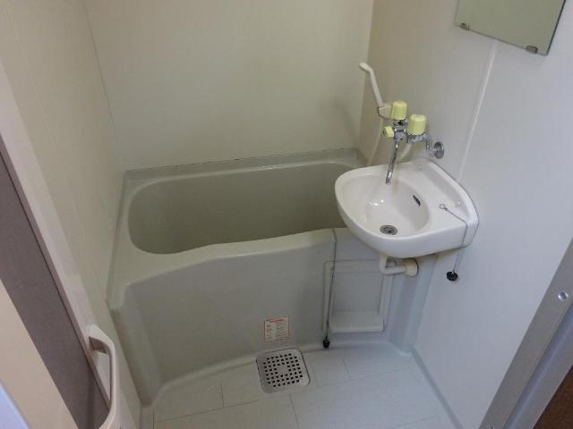 バス・シャワールーム　バス