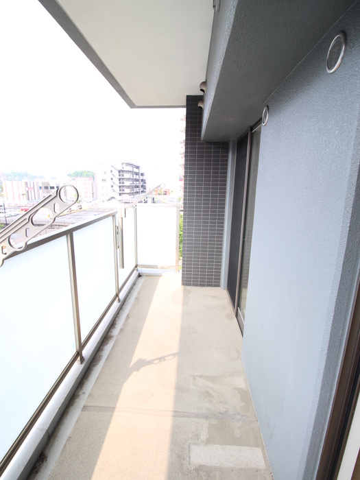 バルコニー　別の部屋の写真です。