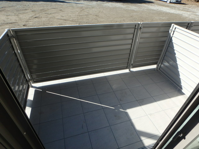 バルコニー　テラス