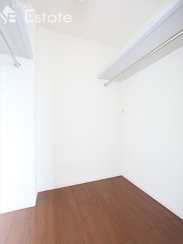 収納　ウォークインクローゼット