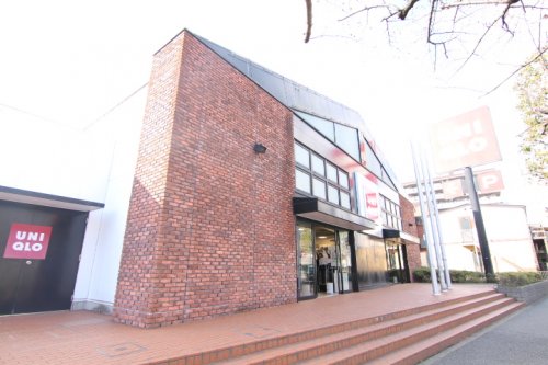 ショッピングセンター　ユニクロ 江戸川一之江店（ショッピングセンター）まで667m