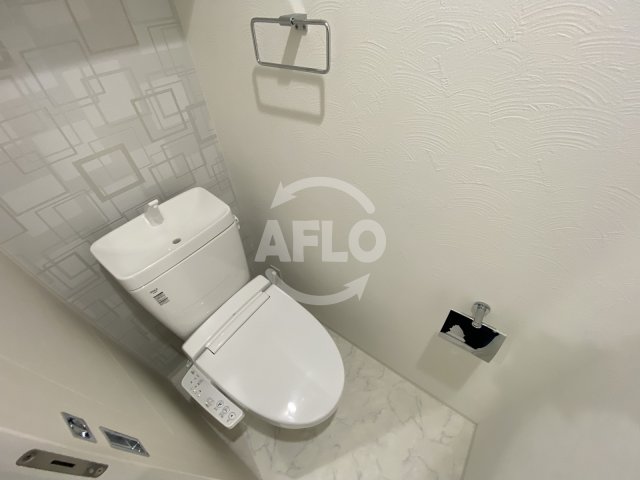 トイレ　ビガーポリス415松ヶ枝町III　温水洗浄便座