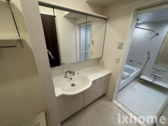 洗面設備　洗面所です