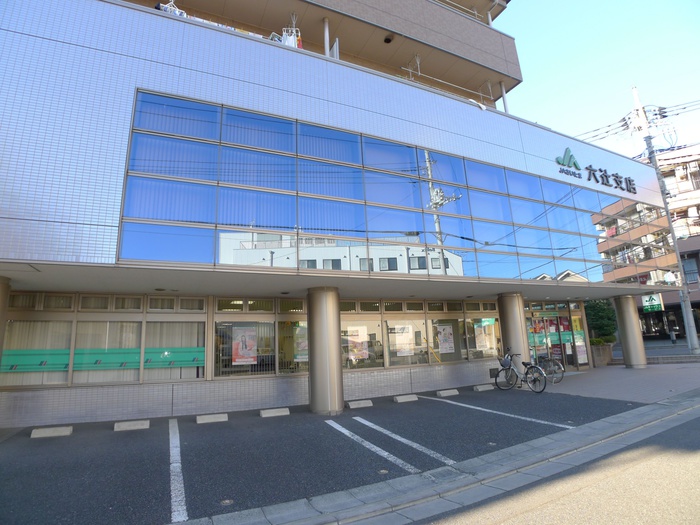 銀行　ＪＡさいたま六辻支店（銀行）まで562m