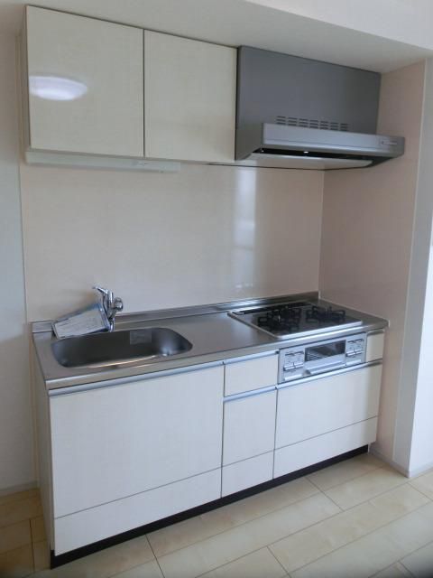 キッチン　3口グリル付ガスシステムキッチン