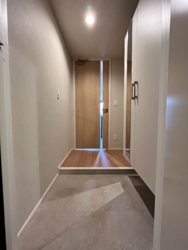 玄関　※同タイプ別部屋参考写真です※