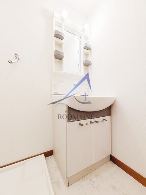 洗面設備　独立洗面台です。