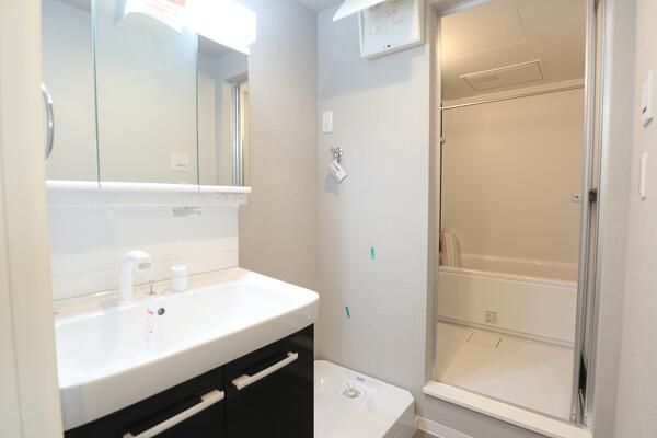 洗面設備　ロータス武蔵小山III