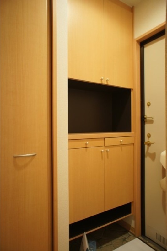 玄関　図面と現状に相違がある場合には現状を優先