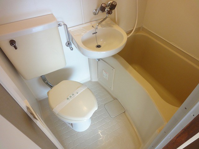 バス・シャワールーム　別号室参考写真です