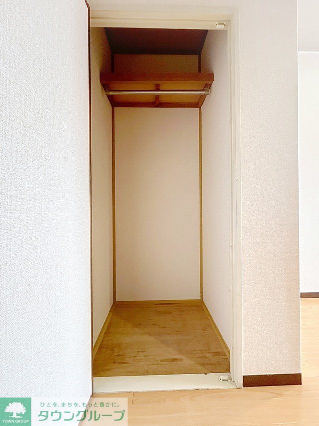 収納　★収納も上部棚のついていて収納力がございます★