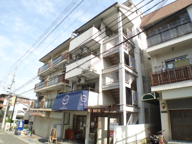 建物外観　阪神魚崎駅前のマンションです