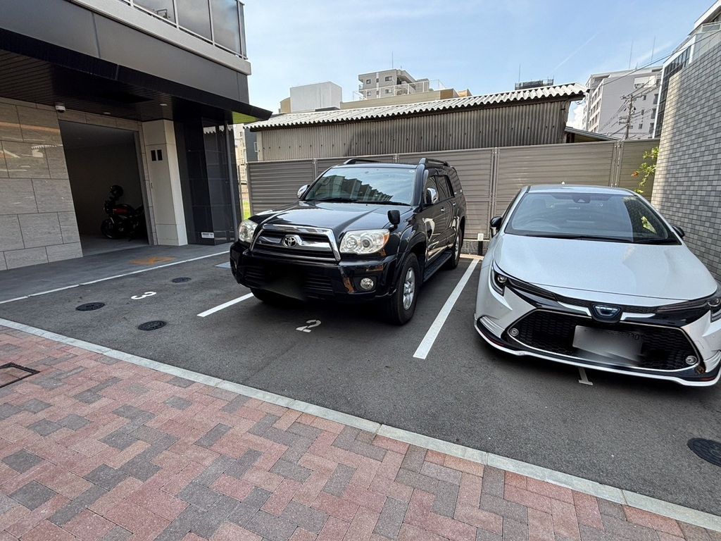 駐車場　駐車場