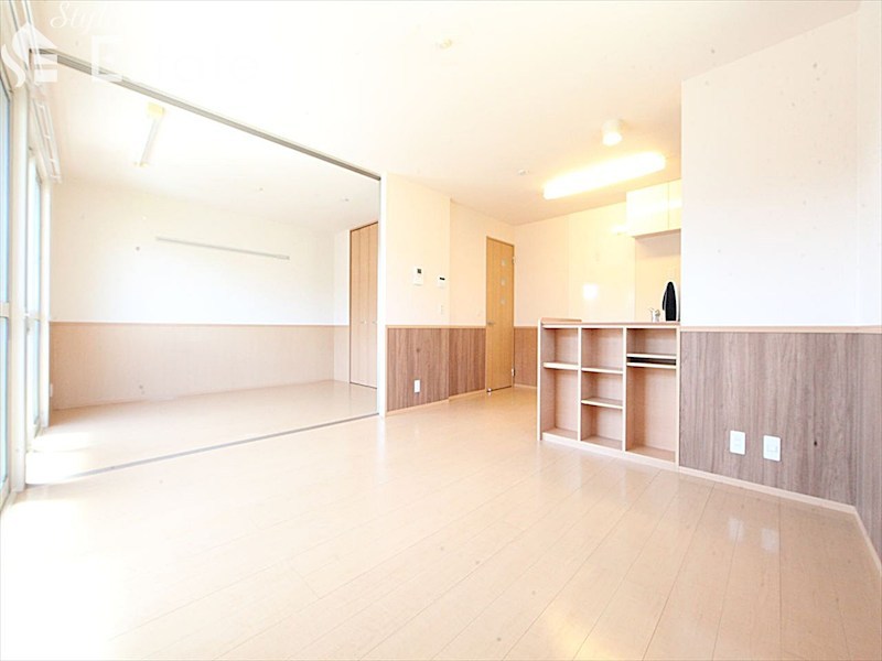 居室・リビング　内装