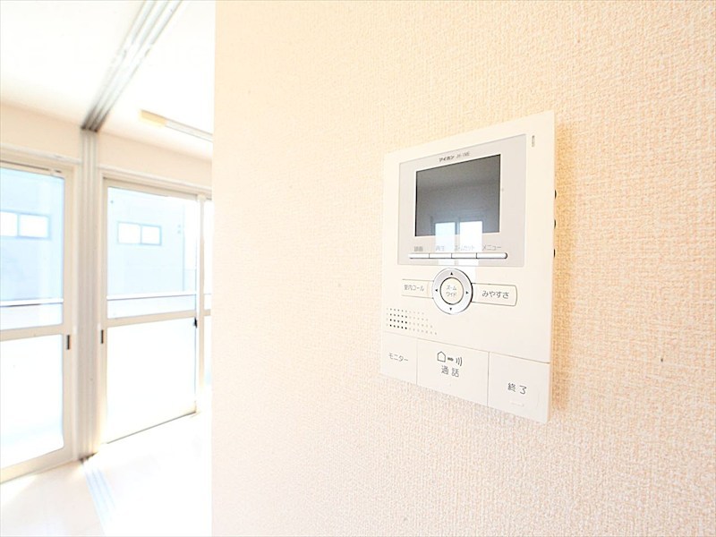 セキュリティ　モニター付きインターホン