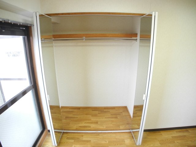 収納　※室内画像は別号室のもの