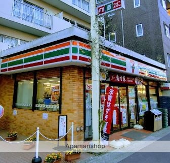 コンビニ　セブン－イレブン世田谷上北沢５丁目店（コンビニ）まで610m