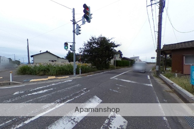 その他　前面道路（その他）まで0m