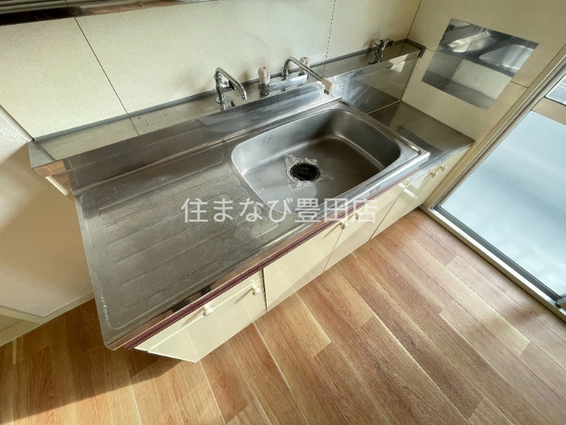 キッチン　同型別部屋写真