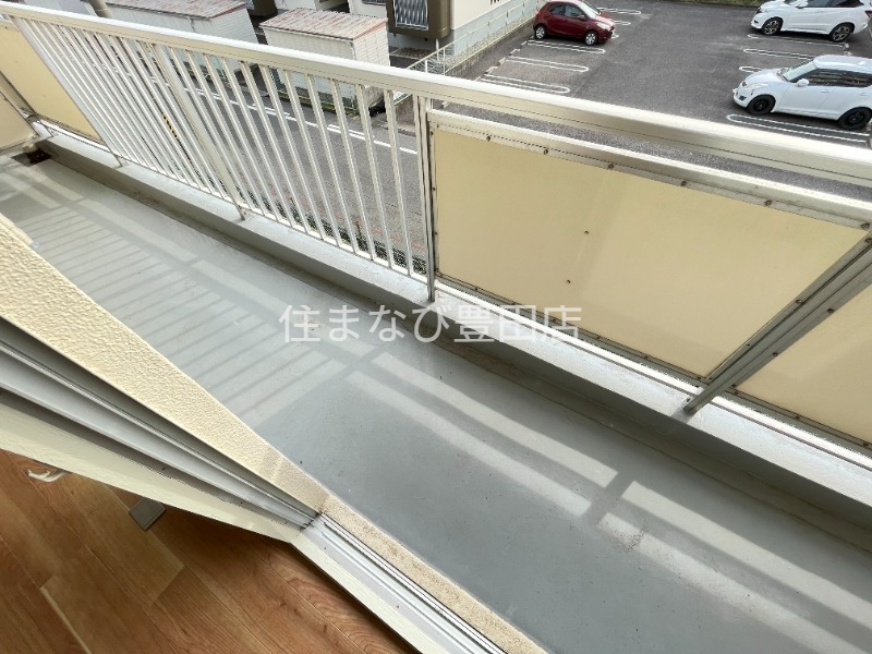バルコニー　同型別部屋写真