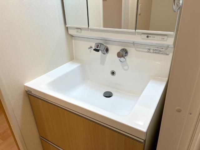 洗面設備　洗髪洗面化粧台