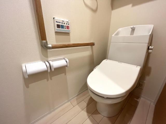 トイレ　シャワー付トイレ