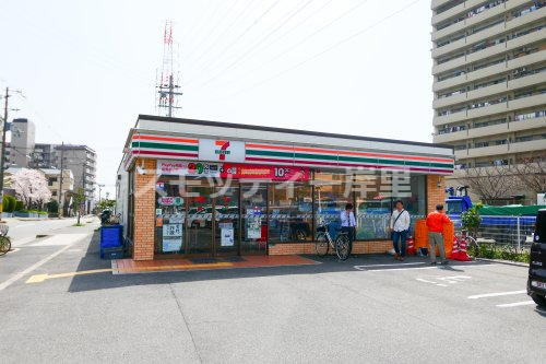 コンビニ　セブンイレブン 大阪新北島4丁目店（コンビニ）まで245m