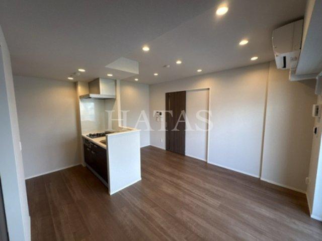 居室・リビング　同物件別部屋です。
