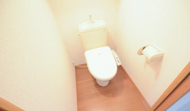トイレ　同物件別号室
