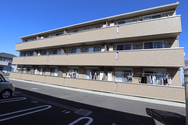 建物外観　エントランスオートロック物件