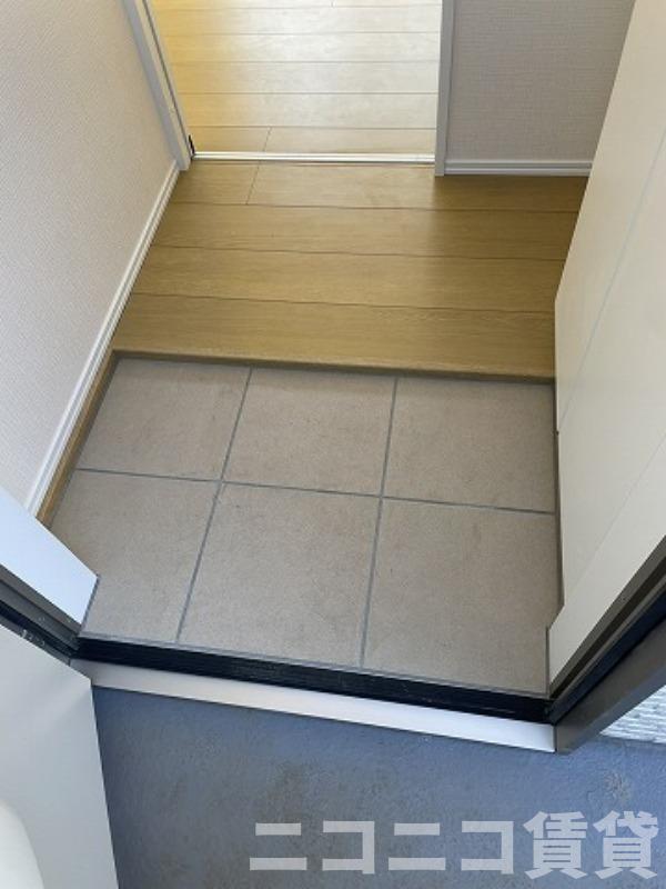玄関　別号室イメージの為、現状を優先致します。