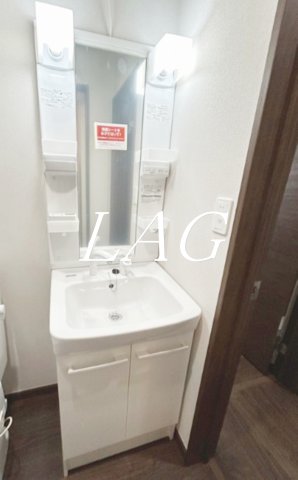 洗面設備　独立洗面台です。