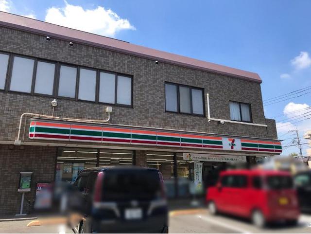 コンビニ　セブンイレブン横浜新石川店（コンビニ）まで530m
