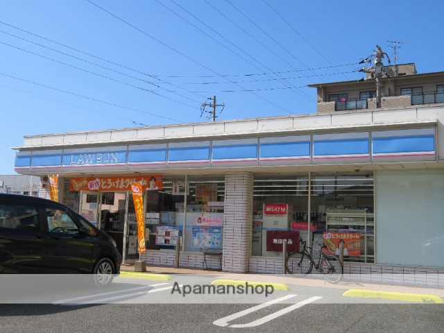 コンビニ　ローソン（コンビニ）まで717m