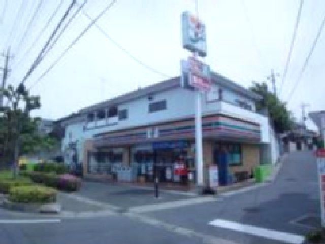 コンビニ　セブンイレブン川口源左衛門店（コンビニ）まで899m