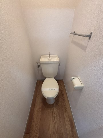 トイレ　※別部屋参考画像です。