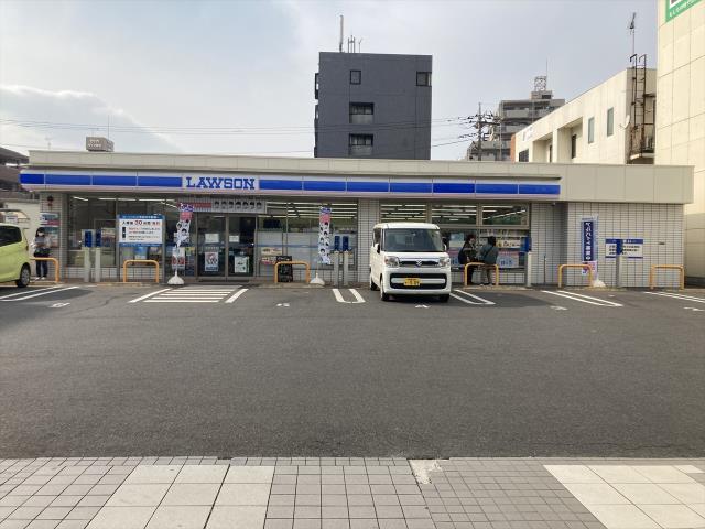 コンビニ　ローソン（コンビニ）まで201m