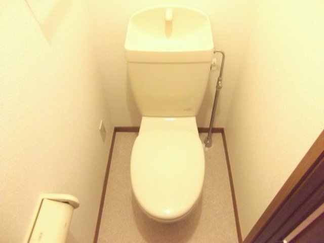 トイレ　シンプルで使いやすいトイレです