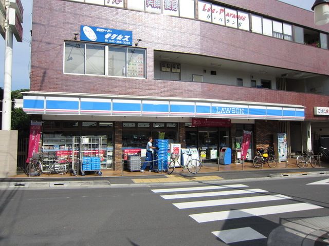 コンビニ　ローソン白糸台店（コンビニ）まで220m