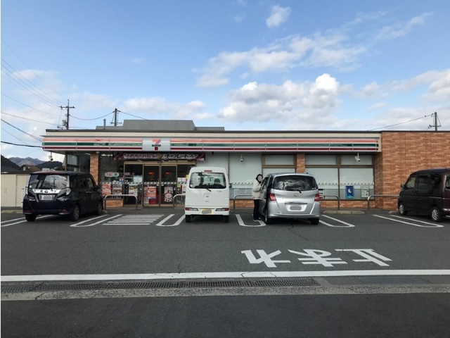 コンビニ　セブンイレブン山口大内矢田店（コンビニ）まで604m