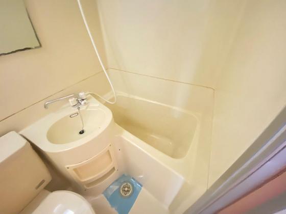 洗面設備　※別部屋の写真です