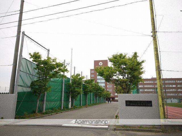 高校・高専　日本文理高等学校（高校・高専）まで198m