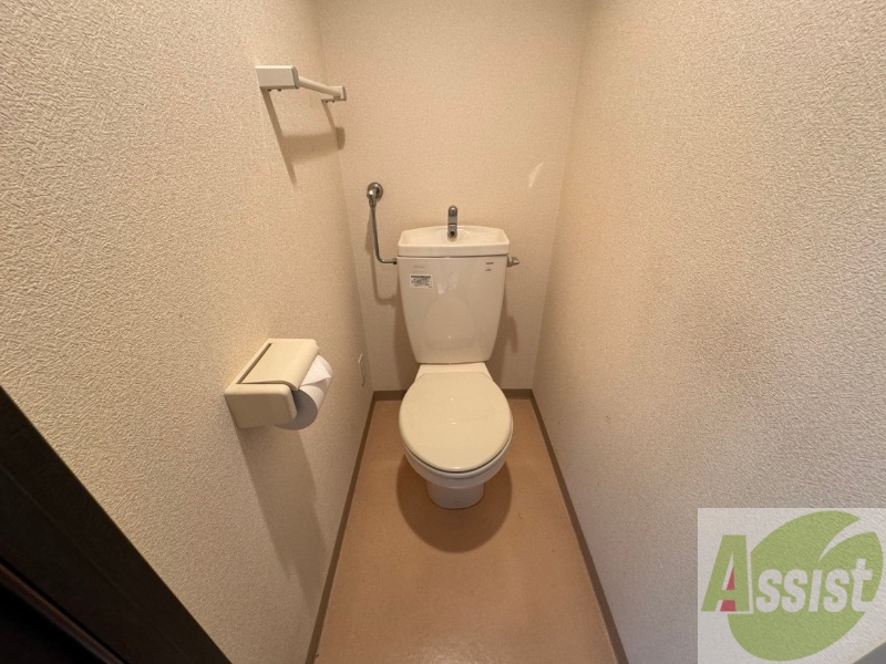 トイレ　トイレです。ウォシュレット付を探している方、おすすめです。