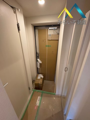 玄関　完成前　別部屋参考写真